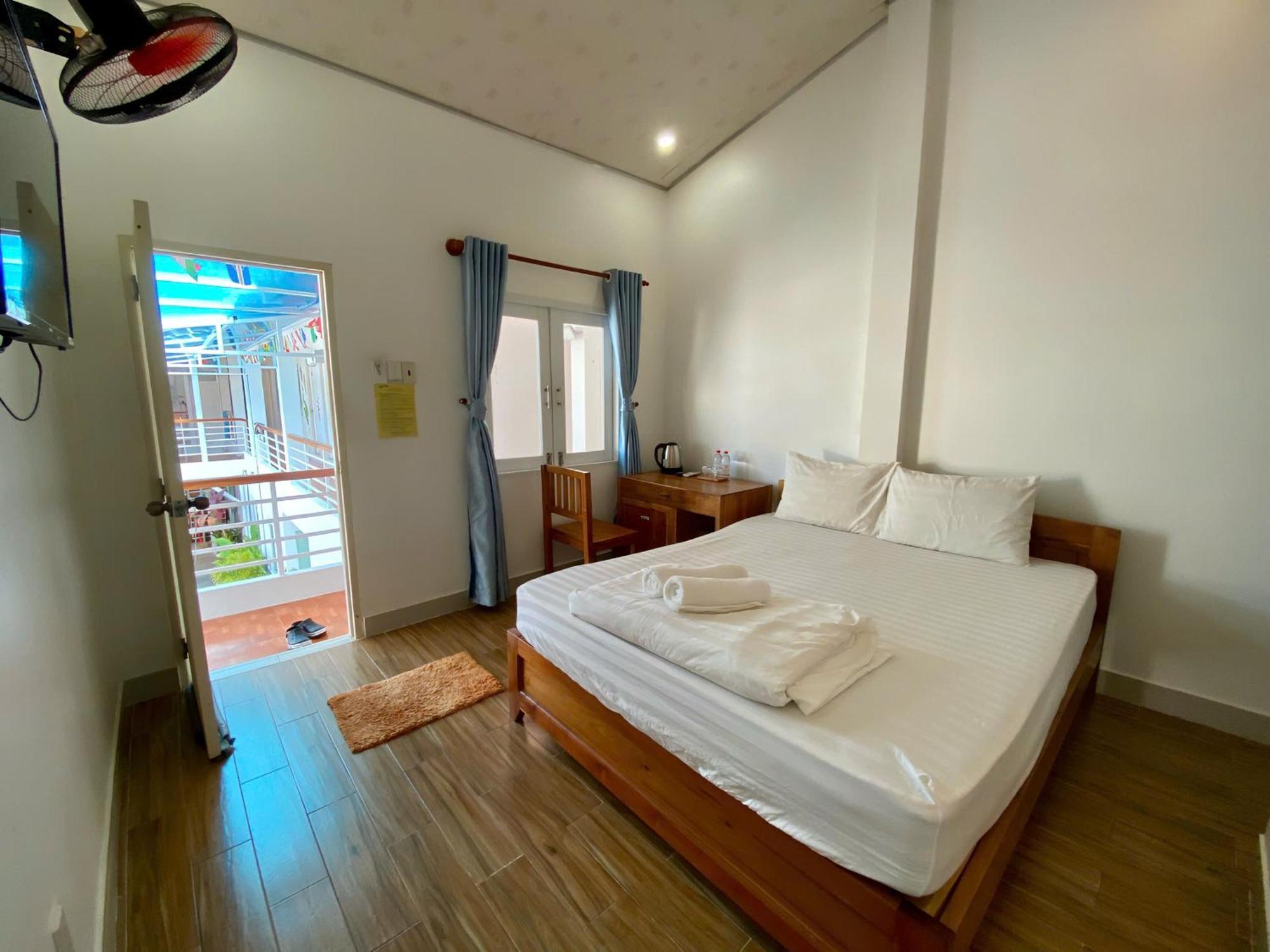 Orchid Guesthouse Дуонг-Донг Экстерьер фото