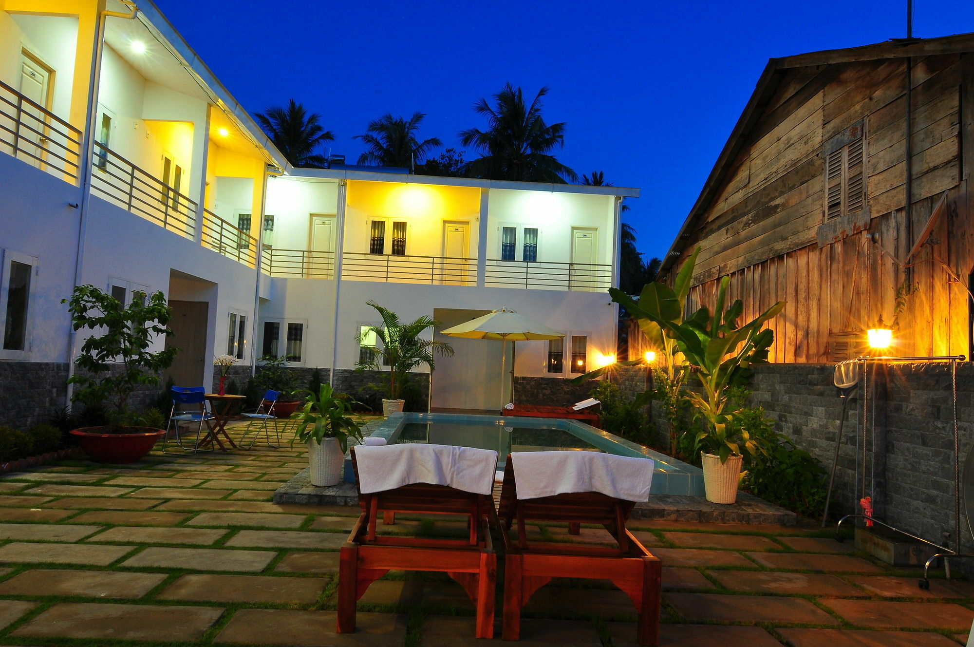 Orchid Guesthouse Дуонг-Донг Экстерьер фото
